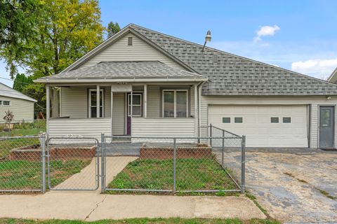 Photo of 7 Lincoln Street, Harvard, IL 60033 (MLS # 12495978)