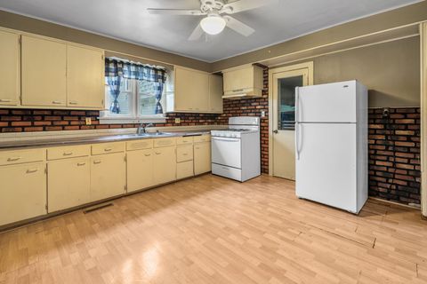 Tiny photo for 7 Lincoln Street, Harvard, IL 60033 (MLS # 12495978)