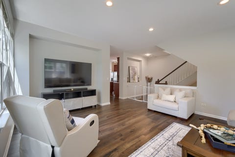 Tiny photo for 5630 Cambridge Way, Hanover Park, IL 60133 (MLS # 12722360)