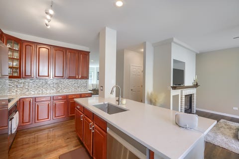 Tiny photo for 5630 Cambridge Way, Hanover Park, IL 60133 (MLS # 12722360)