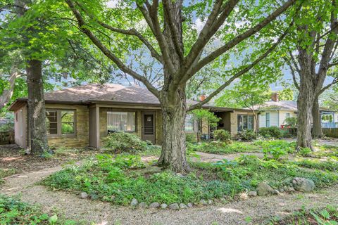 Tiny photo for 1208 W Union Street, Champaign, IL 61821 (MLS # 12478591)