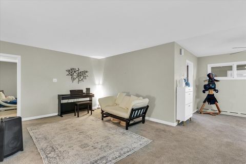 Tiny photo for 1208 W Union Street, Champaign, IL 61821 (MLS # 12478591)