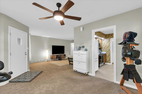 Tiny photo for 1208 W Union Street, Champaign, IL 61821 (MLS # 12478591)