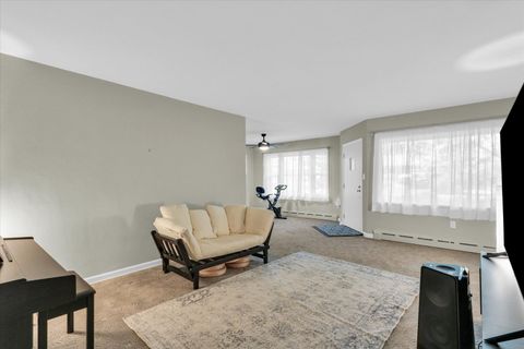 Tiny photo for 1208 W Union Street, Champaign, IL 61821 (MLS # 12478591)