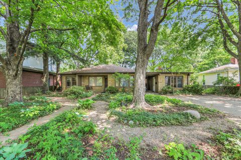 Tiny photo for 1208 W Union Street, Champaign, IL 61821 (MLS # 12478591)