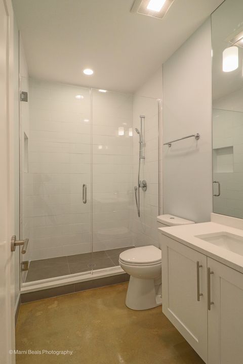 Tiny photo for 6123 S Ellis Avenue, Chicago, IL 60637 (MLS # 12437155)