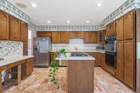 Tiny photo for 10650 Golf Road, Orland Park, IL 60462 (MLS # 12596083)