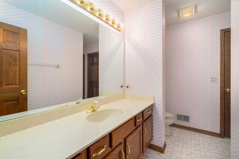 Tiny photo for 10650 Golf Road, Orland Park, IL 60462 (MLS # 12596083)
