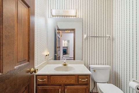 Tiny photo for 10650 Golf Road, Orland Park, IL 60462 (MLS # 12596083)