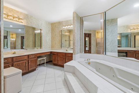 Tiny photo for 10650 Golf Road, Orland Park, IL 60462 (MLS # 12596083)