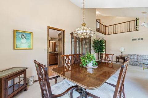 Tiny photo for 10650 Golf Road, Orland Park, IL 60462 (MLS # 12596083)