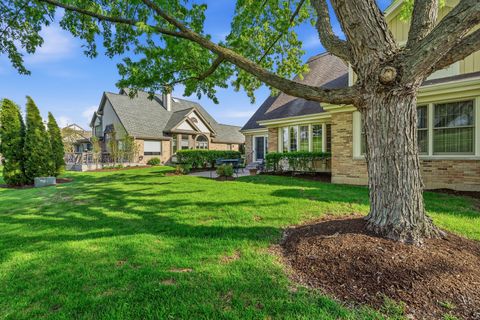 Tiny photo for 10650 Golf Road, Orland Park, IL 60462 (MLS # 12596083)