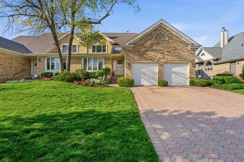 Tiny photo for 10650 Golf Road, Orland Park, IL 60462 (MLS # 12596083)