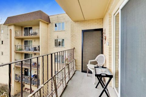 Tiny photo for 6455 W Belle Plaine Avenue #411, Chicago, IL 60634 (MLS # 12572993)
