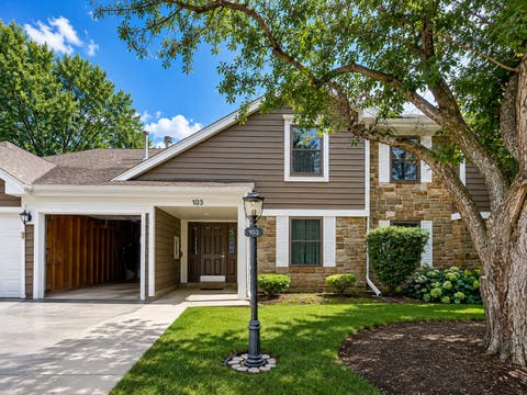 Tiny photo for 103 Marble Hill Court #B2, Schaumburg, IL 60193 (MLS # 12723858)