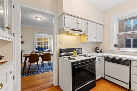 Tiny photo for 1216 Central Street #2W, Evanston, IL 60201 (MLS # 12510744)