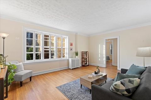 Tiny photo for 1216 Central Street #2W, Evanston, IL 60201 (MLS # 12510744)