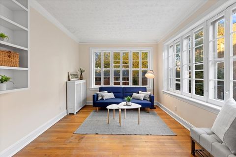 Tiny photo for 1216 Central Street #2W, Evanston, IL 60201 (MLS # 12510744)