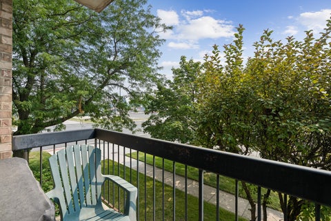 Tiny photo for 7900 Nagle Avenue #2N, Burbank, IL 60459 (MLS # 12711473)