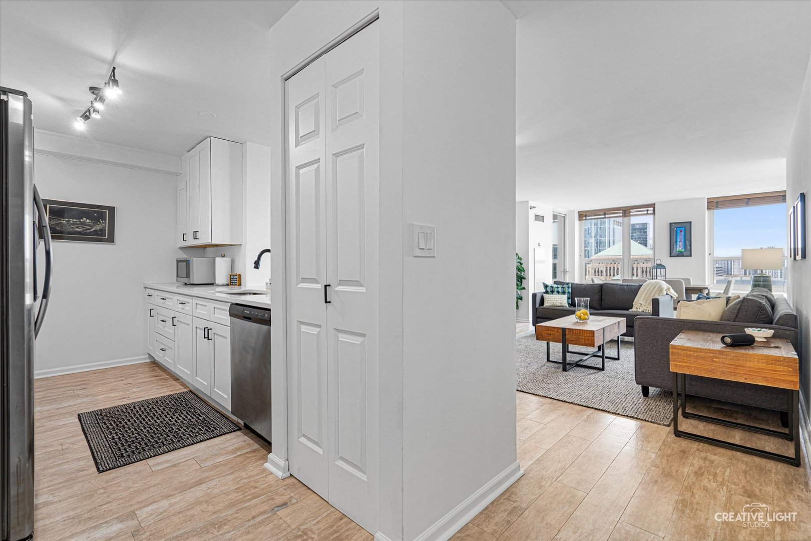 345 N La Salle Drive 3507