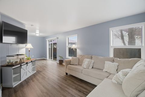 Tiny photo for 421 Farmbrook Court, Romeoville, IL 60446 (MLS # 12585305)