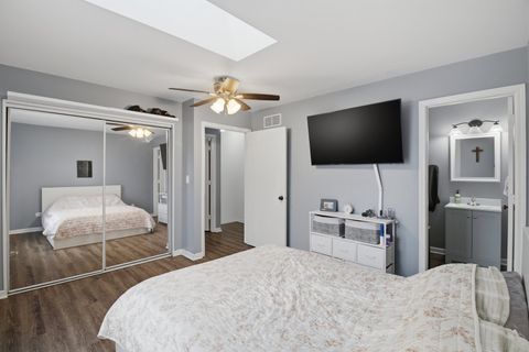 Tiny photo for 421 Farmbrook Court, Romeoville, IL 60446 (MLS # 12585305)