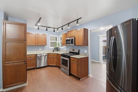 Tiny photo for 421 Farmbrook Court, Romeoville, IL 60446 (MLS # 12585305)