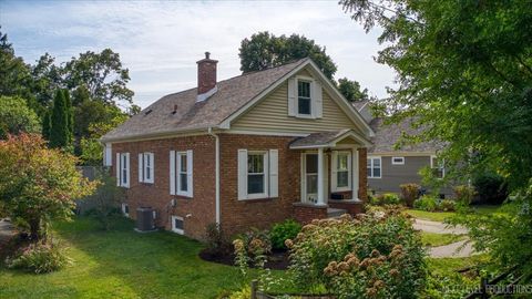Tiny photo for 609 Mckinley Avenue, Geneva, IL 60134 (MLS # 12475363)