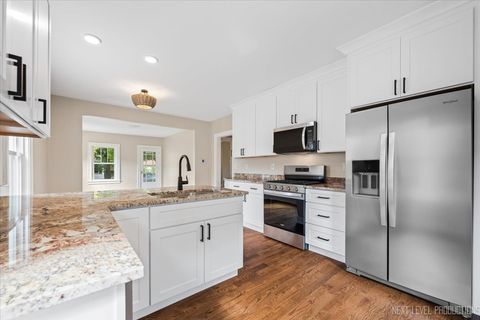 Tiny photo for 609 Mckinley Avenue, Geneva, IL 60134 (MLS # 12475363)