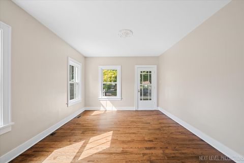 Tiny photo for 609 Mckinley Avenue, Geneva, IL 60134 (MLS # 12475363)