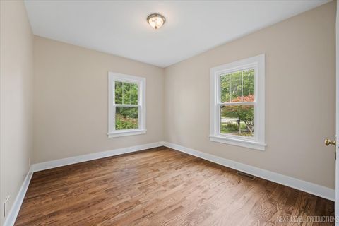 Tiny photo for 609 Mckinley Avenue, Geneva, IL 60134 (MLS # 12475363)
