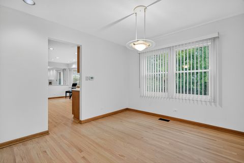 Tiny photo for 1265 Devonshire Road, Buffalo Grove, IL 60089 (MLS # 12492247)