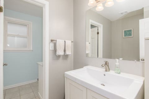 Tiny photo for 2005 E Cayuga Lane, Mount Prospect, IL 60056 (MLS # 12673248)
