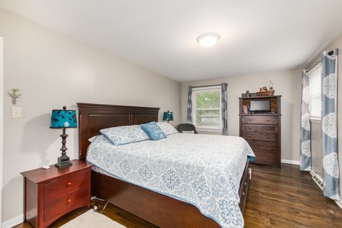 Tiny photo for 2005 E Cayuga Lane, Mount Prospect, IL 60056 (MLS # 12673248)