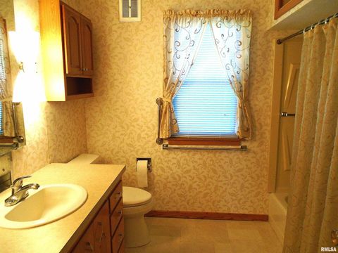 Tiny photo for 702 HIGH Street, Dixon, IA 52745 (MLS # QC4269121)