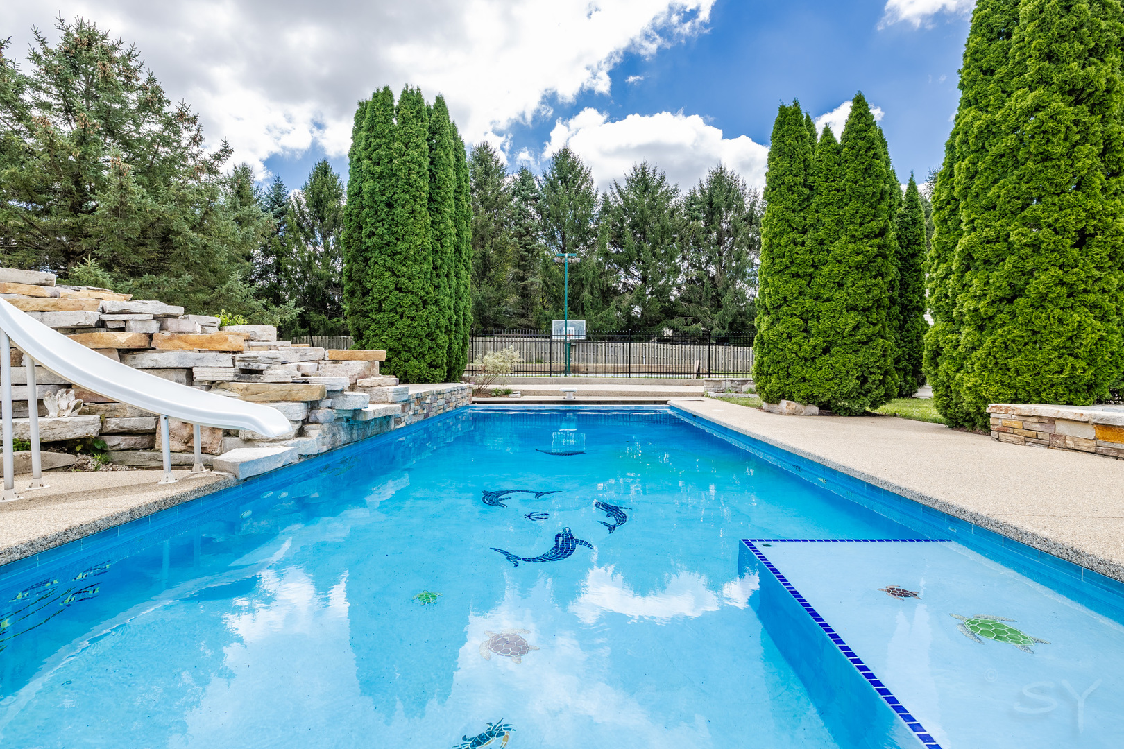 704 N Rose Farm Road