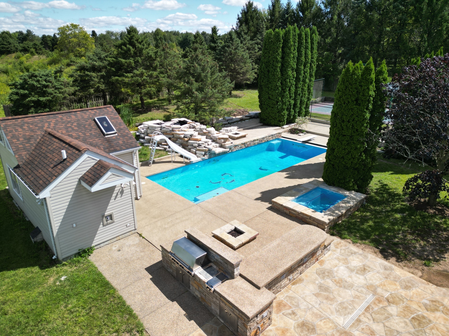 704 N Rose Farm Road