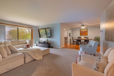 Tiny photo for 11015 S 84th Avenue #3C, Palos Hills, IL 60465 (MLS # 12514347)