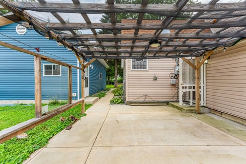 Tiny photo for 8728 S Rockwell Avenue, Evergreen Park, IL 60805 (MLS # 12743780)
