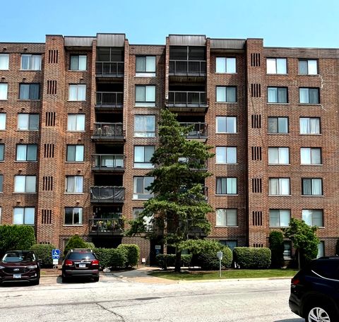 Photo of 400 Park Avenue #100, Calumet City, IL 60409 (MLS # 12428292)