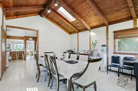 Tiny photo for 3814 W Sherwin Avenue, Lincolnwood, IL 60712 (MLS # 12402131)