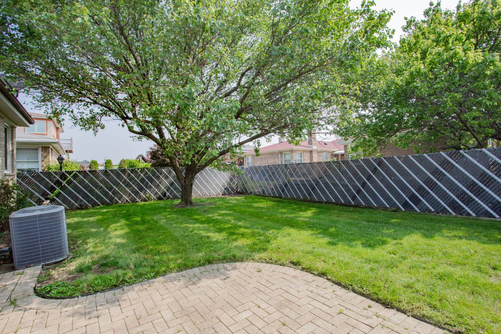 4621 N Anthon Avenue