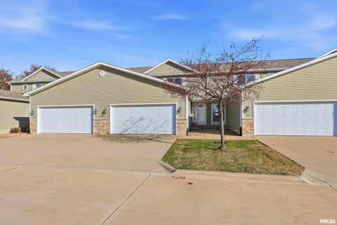 Tiny photo for 1570 Savannah Circle #C3, Davenport, IA 52807 (MLS # QC4269330)