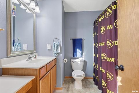 Tiny photo for 1570 Savannah Circle #C3, Davenport, IA 52807 (MLS # QC4269330)