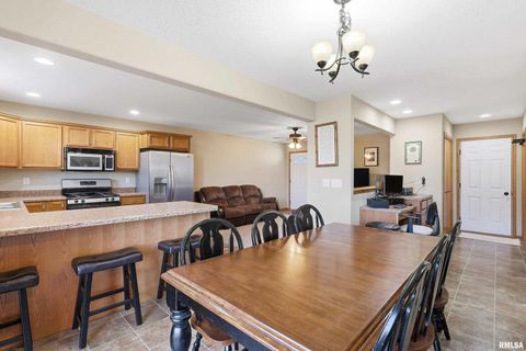 Tiny photo for 1570 Savannah Circle #C3, Davenport, IA 52807 (MLS # QC4269330)