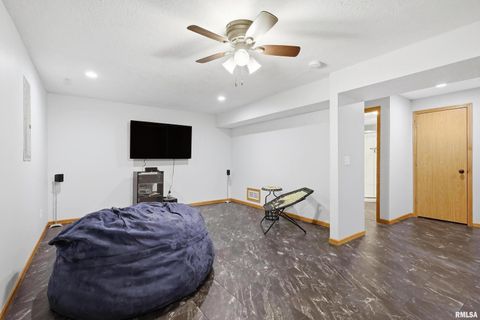 Tiny photo for 1570 Savannah Circle #C3, Davenport, IA 52807 (MLS # QC4269330)