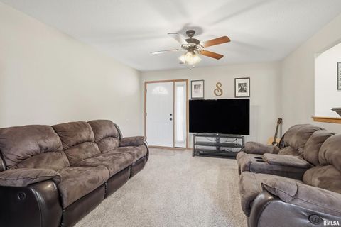 Tiny photo for 1570 Savannah Circle #C3, Davenport, IA 52807 (MLS # QC4269330)