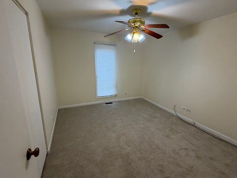 Tiny photo for 1S055 Spring Road #1C, Oakbrook Terrace, IL 60181 (MLS # 12591552)