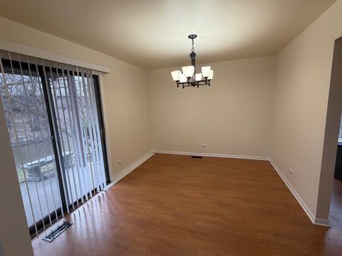 Tiny photo for 1S055 Spring Road #1C, Oakbrook Terrace, IL 60181 (MLS # 12591552)