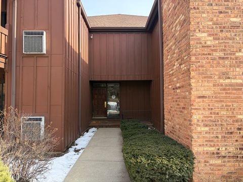 Tiny photo for 1S055 Spring Road #1C, Oakbrook Terrace, IL 60181 (MLS # 12591552)